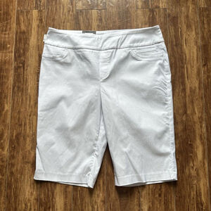 New With Tags Women’s Denver Hayes Janet Pull On Straight Leg Shorts Size 16